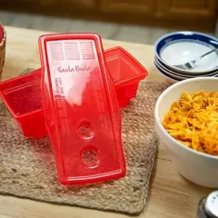 Fasta Pasta Plastic Pasta Cooker | up to 4 Servings | No Mess, Sticking or Waiting For Boil | Perfect Al Dente Pasta Every Time - Great Christmas Gift