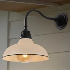 JONATHAN Y Aurora Farmhouse Industrial Indoor/Outdoor Iron LED Gooseneck Arm Outdoor Sconce