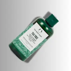 The Body Shop - Face Wash Tea Tree | Proven to visibly reduce blemishes in 7 days | Intensely cleanses skin - (8.45 oz)