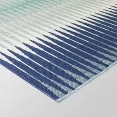 7'10" x 10' Ombre Outdoor Rug Navy - Project 62&trade;