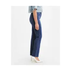 Levi's&reg; Women's Mid-Rise Classic Straight Jeans