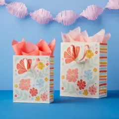 Small Gift Bag Floral on Cream - Spritz&trade;