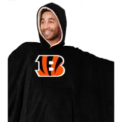 NFL Cincinnati Bengals Team Color Bloncho with Logo Patch and Faux Shearling Inside Throw Blanket