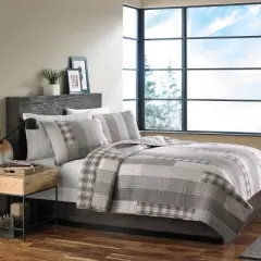 Fairview Quilt Set