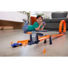 Hot Wheels RC Track Set - 1:64 Scale