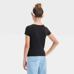 Girls' Short Sleeve Scoop Neck Super Soft T-Shirt - art class&trade;