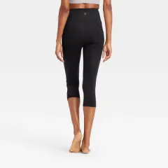 Women's Contour Power Waist High-Rise Capri Leggings with Pocket 20" - All in Motion&trade; Black