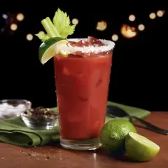 Mr & Mrs T Horseradish Bloody Mary Mix, 1L Bottle, 1 Pack &ndash; Premium Cocktail Mixer for Spicy Bloody Marys, Ready to Use