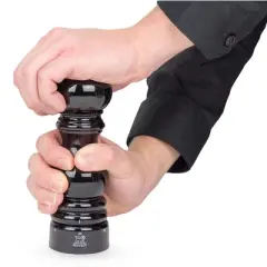 Peugeot | Paris u'Select Pepper Mill, Wood, Black Lacquer, 18 cm - 7 in