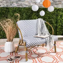 Dandra Herringbone Rattan Settee - Grey/White - Safavieh