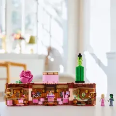 LEGO Wicked Glinda & Elphaba's Dormitory Collectible Toys 75683