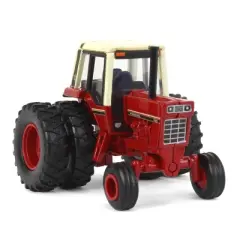 ERTL 1/64 International Harvester 1486 Tri-Stripe Wide Front with Rear Duals, 44328