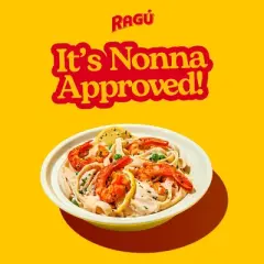 Ragu Roasted Garlic Parmesan Sauce - 16oz