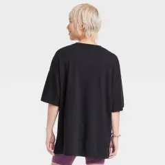 Women's Halloween Beetlejuice Oversized Short Sleeve Graphic T-Shirt - Black