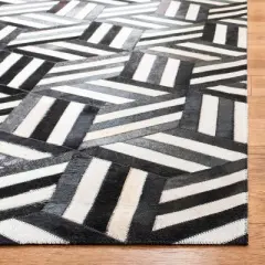 Studio Leather STL219 Hand Woven Indoor Rugs - Safavieh