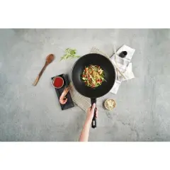 ZWILLING Madura Plus Aluminum 12-inch Nonstick Stir Fry Pan