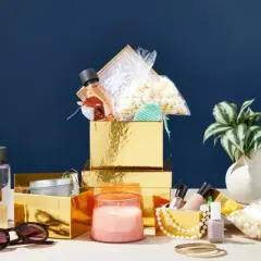 Stockroom Plus 4-Pack Square Nesting Gift Boxes, Decorative Boxes with Lids in 4 Assorted Sizes for Wedding, Bridal Shower, Baby Shower, Gold