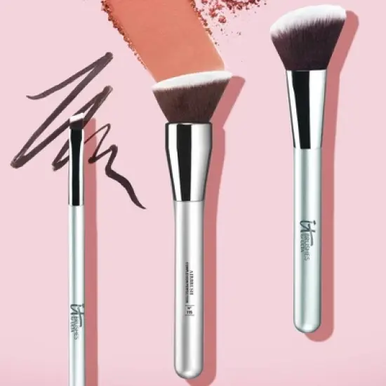 IT Cosmetics Brushes for Ulta Airbrush Blending Crease Brush - #105 - Ulta Beauty image {2}