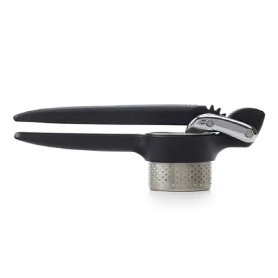 Chef'n Potato Ricer and Vegetable Ricer, Heavy Duty Press and Mash Kitchen Tool, Black image {8}