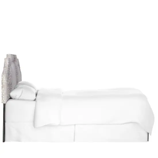 Ever Notched Border Headboard in Patterns - Skyline Furniture image {2}