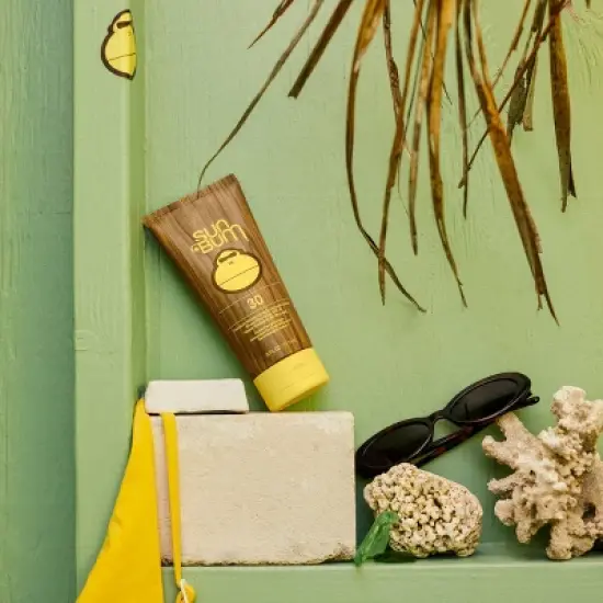 Sun Bum Original Sunscreen Lotion - SPF 30 image {2}