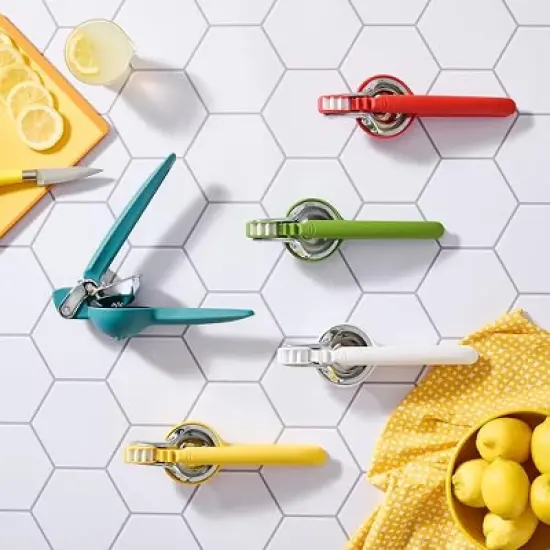 Chef'n FreshForce Lemon Squeezer Citrus Juicer, Premium Quality, Max Extraction, Collard Green image {5}