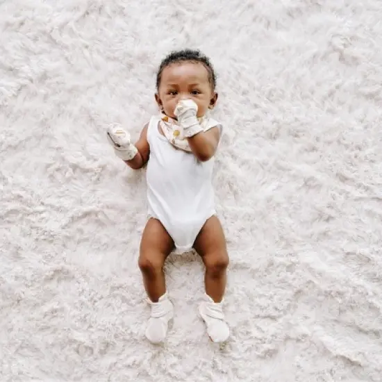 Goumikids Viscose Made from Bamboo + Organic Cotton Stay-On Mitts image {3}