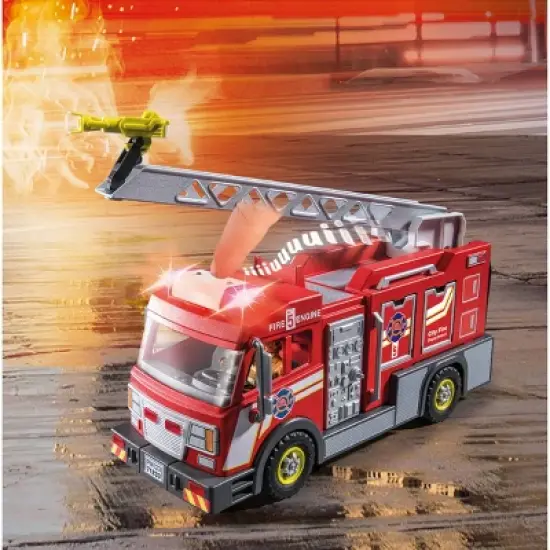 Playmobil Fire Truck image {8}