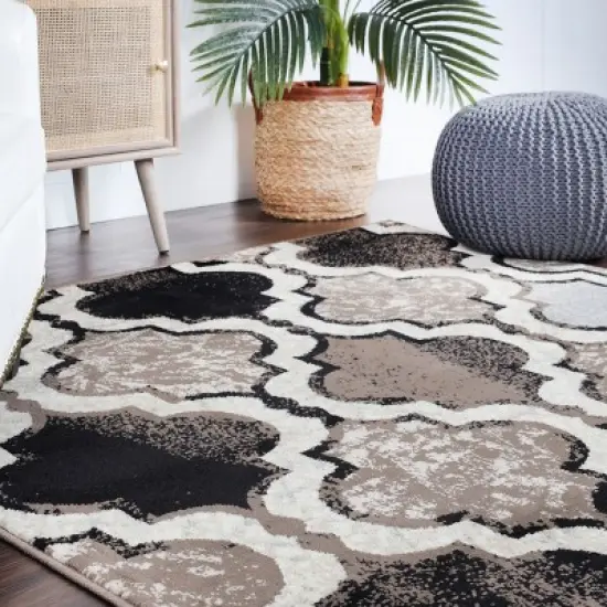 Contemporary Trellis Geometric Indoor Runner or Area Rug by Blue Nile Mills. image {5}