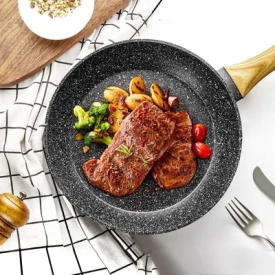 MICHELANGELO Nonstick Frying Pan with Lid, Non Stick Frying Pan with Non-Toxic Coating, Small Skillet with Lid, Granite Pan for All Cooktops image {6}