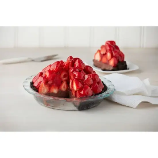 Pyrex Easy Grab 9.5" Glass Pie Pan: Clear, Round, Odor & Stain-Resistant, Freezer & Oven-Safe, 2-Year Warranty image {4}