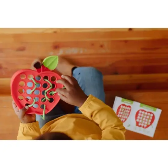 Chuckle & Roar Silicone Lacing Apple image {5}