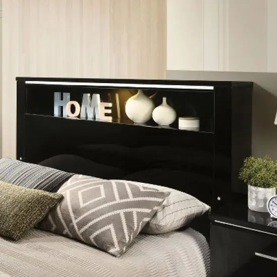 5pc Shorehaven Bedroom Set with 2 Nightstands Black/Chrome - miBasics image {2}