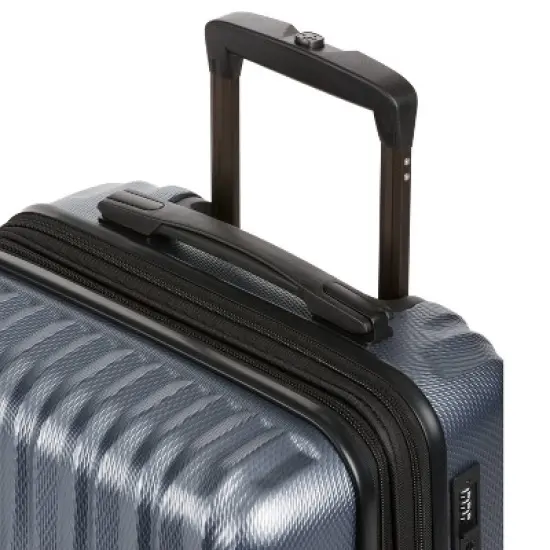 SWISSGEAR Energie Hardside Carry On Spinner Suitcase image {5}