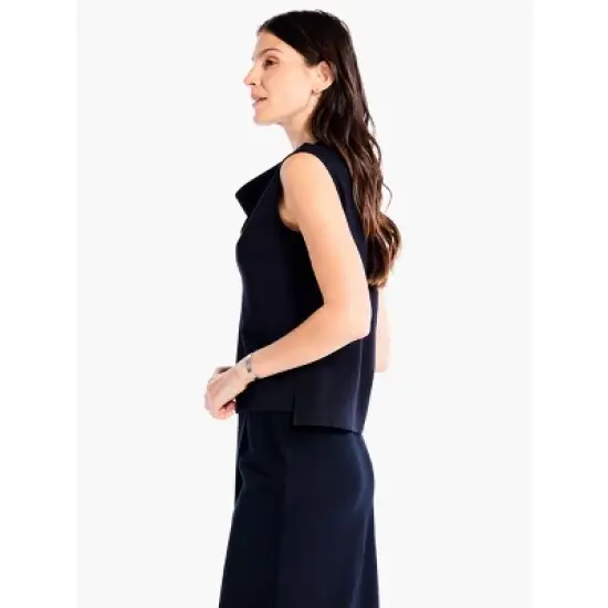 NIC + ZOE Cascade Top image {6}