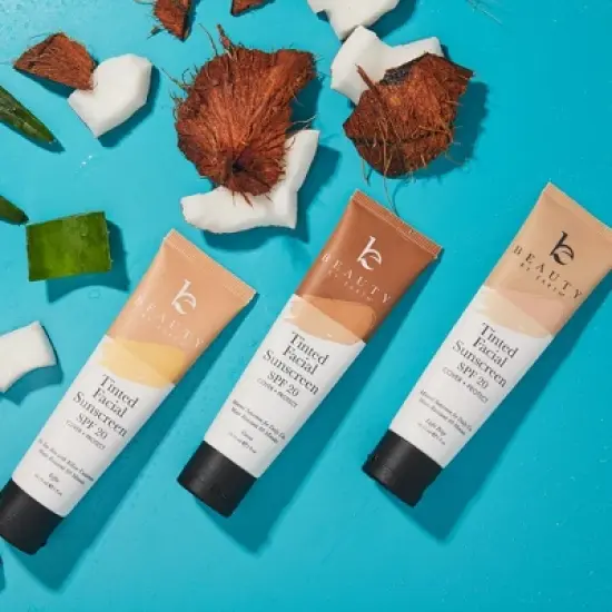 Beauty by Earth Tinted Facial Sunscreen SPF 20 image {3}