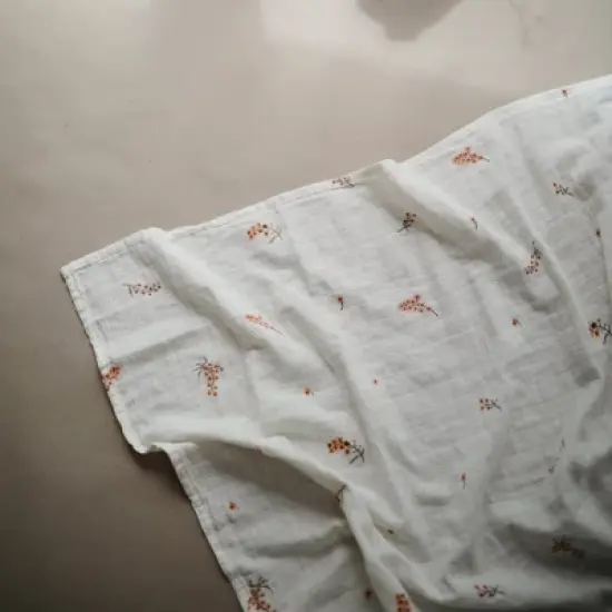 Mushie Organic Cotton Muslin Swaddle Blanket image {12}