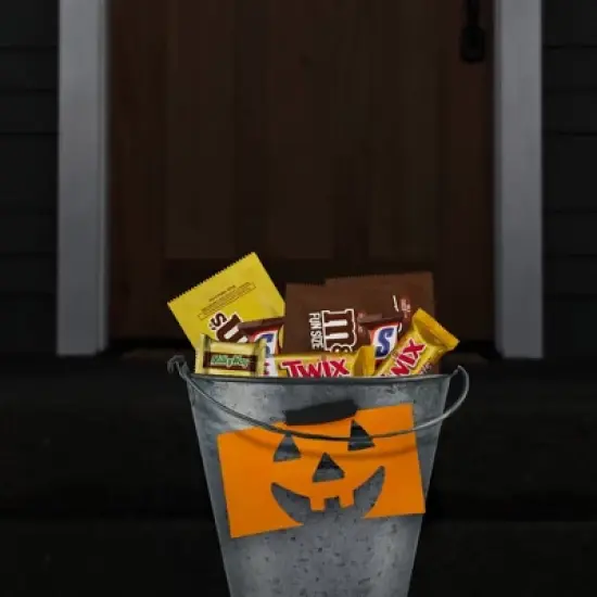 Milky Way, Twix, Snickers, M&M's Halloween Chocolate Variety Pack - 53.26oz/135ct image {5}