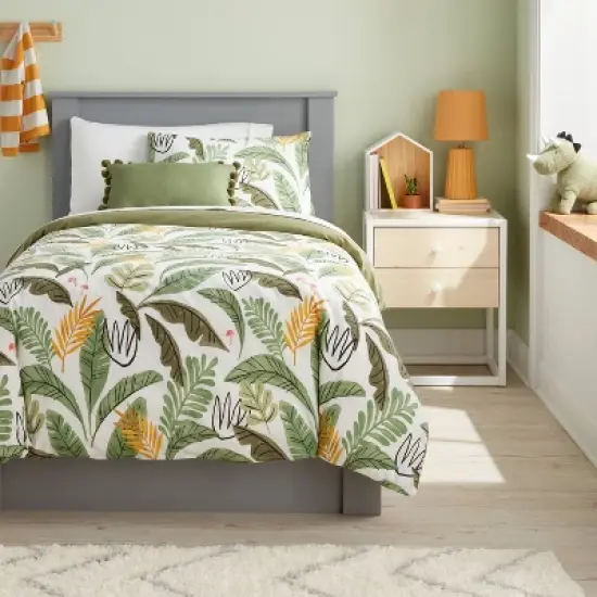 Botanical Print Kids' Duvet Cover Green - Pillowfort&trade; image {1}