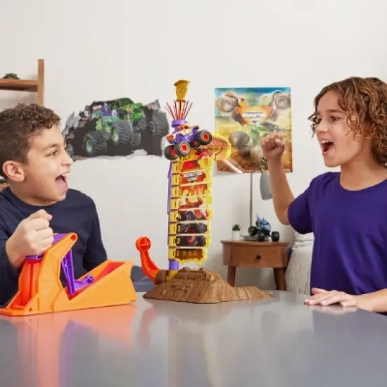 Monster Jam El Toro Loco Big Air Challenge image {8}