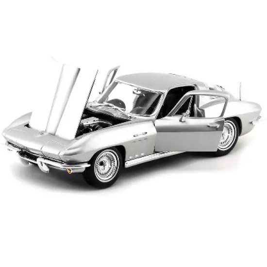 1965 Chevrolet Corvette Silver "Special Edition" 1/18 Diecast Model Car by Maisto image {1}