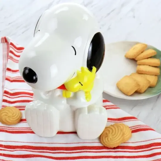 Gibson Peanuts Classic Snoopy Cookie Jar in White image {2}