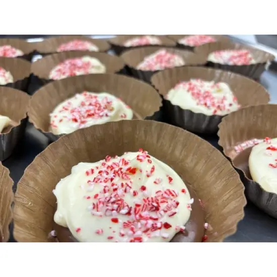 Gourmet Oreo Bark - Handcrafted Chocolate- Bitoy's Sweet Treats image {1}