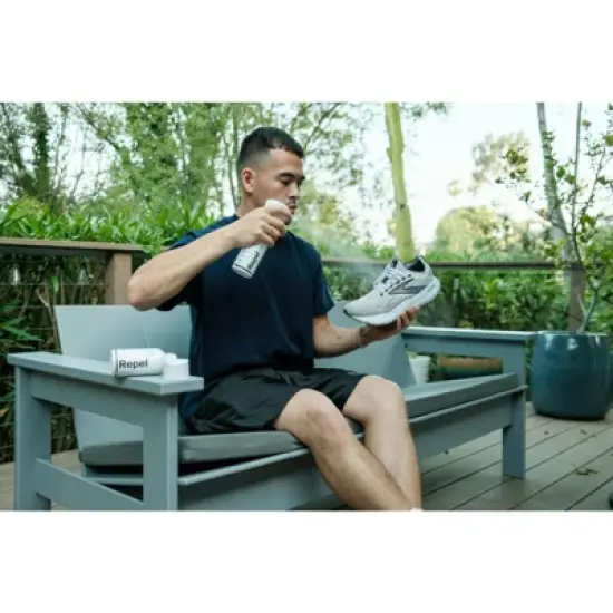 Jason Markk Repel Spray Refill Water & Stain Repellent Non-Aerosol - 5.4 fl oz image {3}