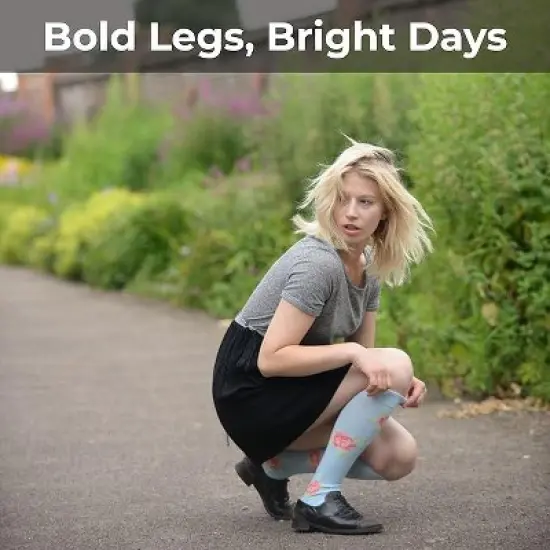 Tipi Toe Womens 6 Pairs Sleek Shades Colorful Solid Patterned Knee High Socks image {2}