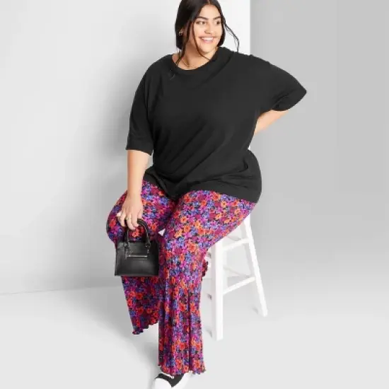 Women's Short Sleeve Relaxed Fit T-Shirt - Wild Fable&trade; image {3}