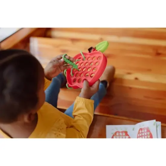 Chuckle & Roar Silicone Lacing Apple image {3}