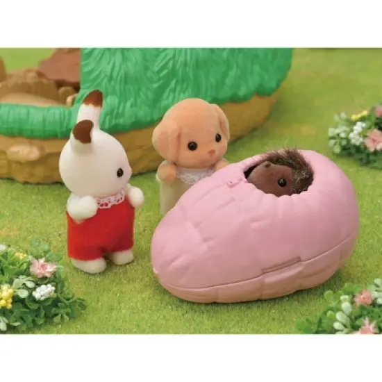 Calico Critters Baby Hedgehog Hideout image {3}
