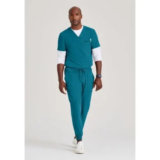 Barco Unify Men's Rally 3-Pocket V-Neck Scrub Top image {1}