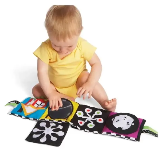 Manhattan Toy Wimmer-Ferguson Nursery Novel Soft Cloth Book image {3}